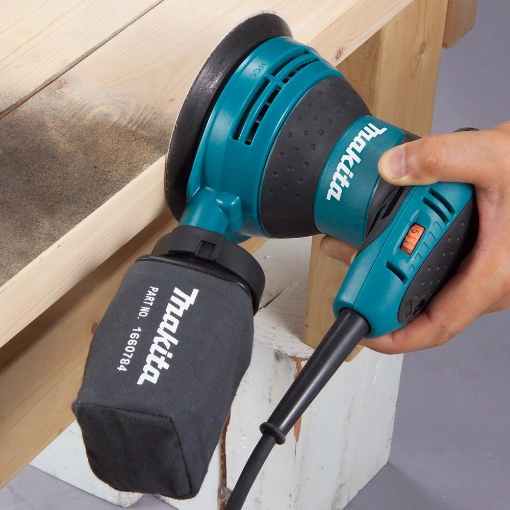 Tools & Equipment Makita BO5031K 5-Inch 3.0 Amp Variable Speed Control Random Orbit Sander Kit 9 Tools & Equipment Makita BO5031K 5-Inch 3.0 Amp Variable Speed Control Random Orbit Sander Kit