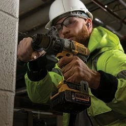 Tools & Equipment DeWALT DCD996P2 20V 1/2-Inch 3-Speed 5.0Ah Lithium-Ion Hammer-Drill Kit