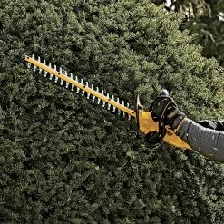 Lawn & Outdoor Power DeWALT DCHT820B 20V 22-Inch High Output Motor Hedge Trimmer - Bare Tool