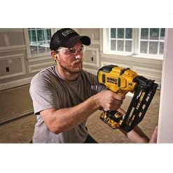 DeWALT DCN660D1 20V MAX XR 16-Guage 2-1/2