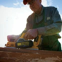 DeWALT DCP580B 20V 15,000-Rpm 5/64