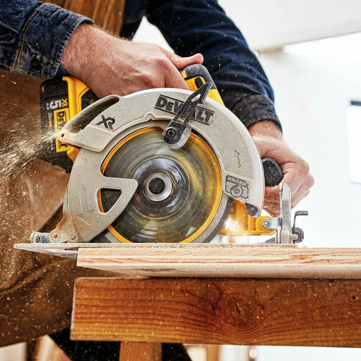 Tools & Equipment DeWALT DCS570B 20V 7-1/4-Inch Cordless Lithium-Ion Circular Saw - Bare Tool 11 Tools & Equipment DeWALT DCS570B 20V 7-1/4-Inch Cordless Lithium-Ion Circular Saw - Bare Tool