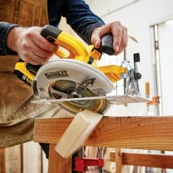 DeWALT DCS570P1 20V 7-1/4-Inch Cordless Lithium-Ion Circular Saw Kit 15 DeWALT DCS570P1 20V 7-1/4-Inch Cordless Lithium-Ion Circular Saw Kit