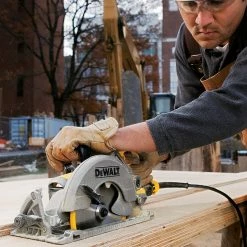 Tools & Equipment DeWALT DWS535B 7-1/4-Inch Electric Worm Drive Circular Saw W/ Electric Brake