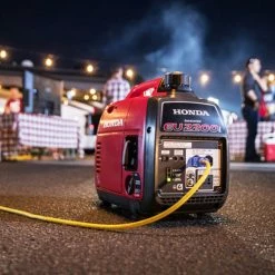 Gasoline Generators Honda EU2200i 121cc 2200-Watt 120-Volt Inverter Generator - Reconditioned