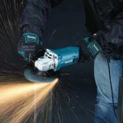 Tools & Equipment Makita GA6010Z 6-Inch 10.5 Amp Rotatable Gear Housing Corded Angle Grinder