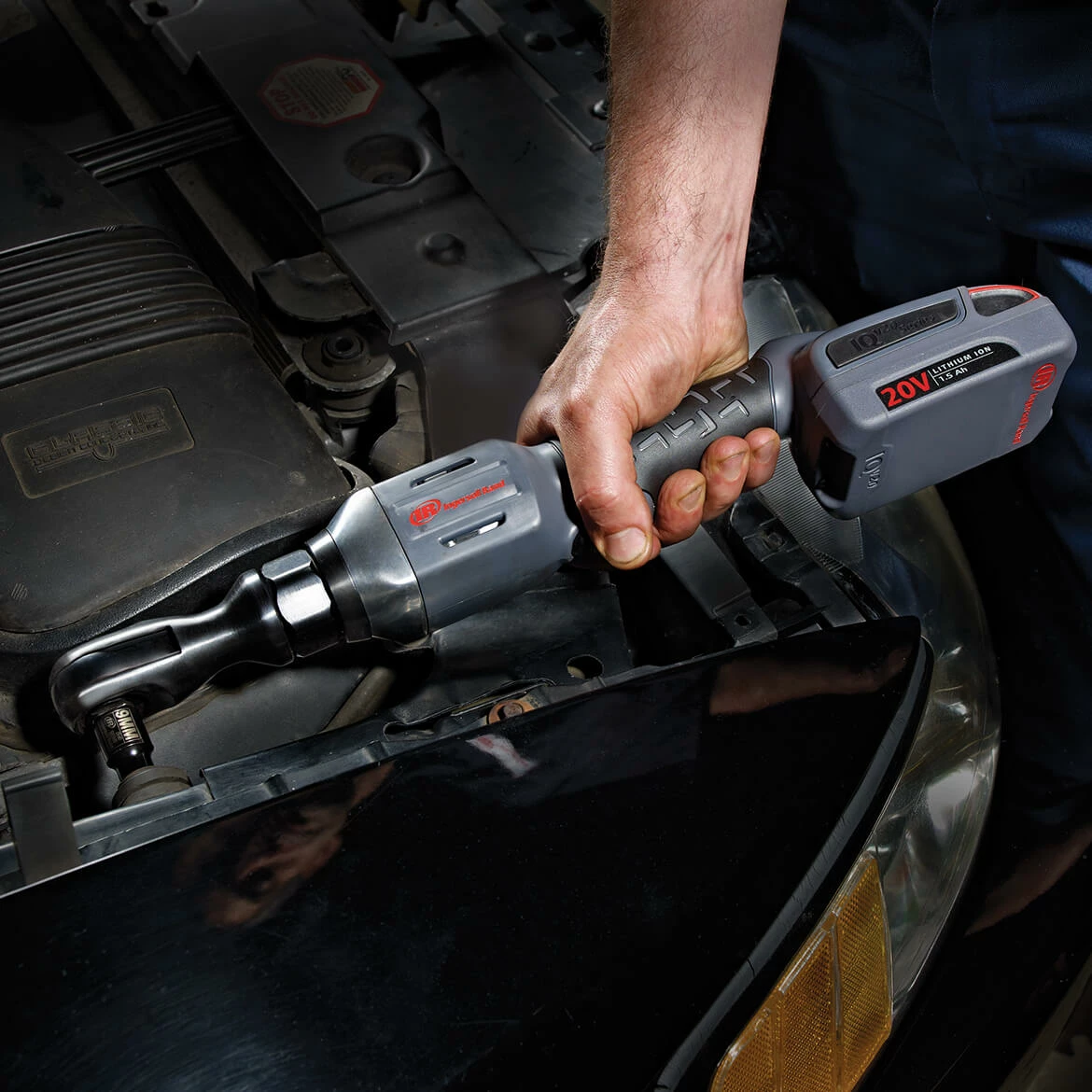 Ingersoll-Rand IR3130-K2 20V 3/8'' Li-Ion Drive Ratchet Driver Kit W/2 Batteries 7 Ingersoll-Rand IR3130-K2 20V 3/8'' Li-Ion Drive Ratchet Driver Kit W/2 Batteries