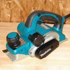 Makita KP0810 7.5 Amp 3-1/4-Inch Wide 5/32-Inch Deep 16,000 Rpm Corded Planer Tools & Equipment