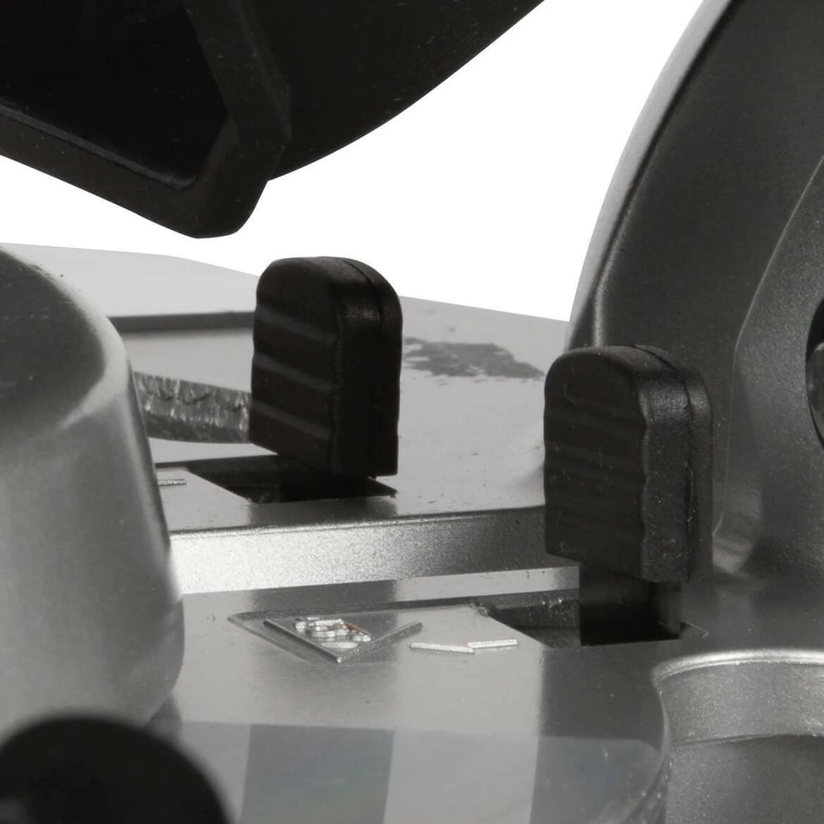 Makita LS1219L 12-Inch 15-Amp Dual-Bevel Sliding Compound Miter Saw W/ Laser 10 Makita LS1219L 12-Inch 15-Amp Dual-Bevel Sliding Compound Miter Saw W/ Laser