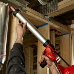 Tools & Equipment Milwaukee 2442-21 M12 12V 20Oz. Aluminum Caulk And Adhesive Gun Kit