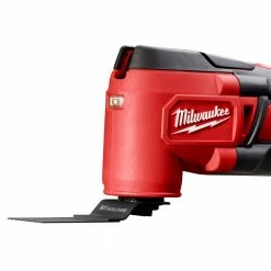 Tools & Equipment Milwaukee 2626-22 M18 18V Lithium-Ion Multi-Tool W/ Batteries