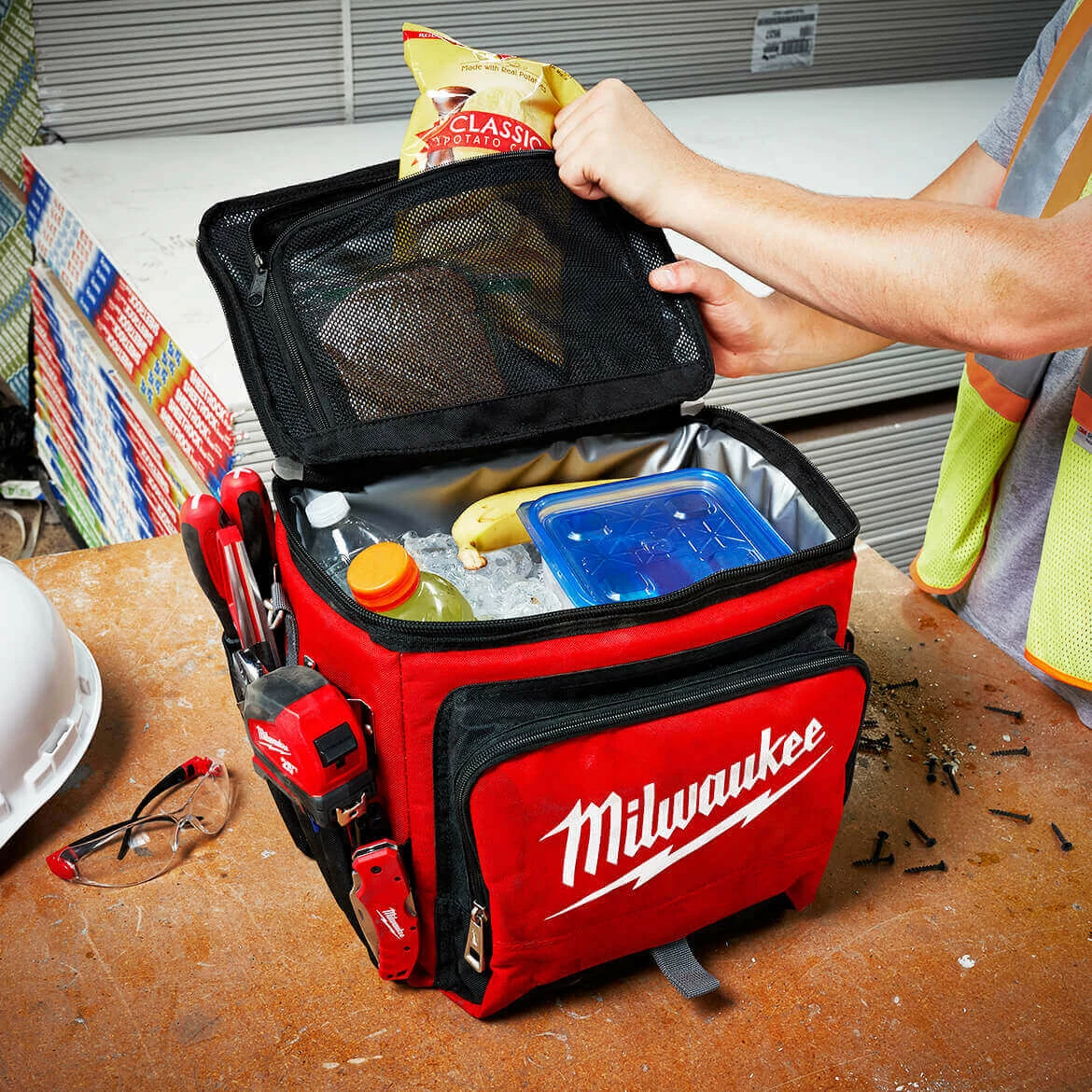 Tools & Equipment Milwaukee 48-22-8250 21.65-Quart Red Heavy Duty Ballistic Jobsite Cooler 10 Tools & Equipment Milwaukee 48-22-8250 21.65-Quart Red Heavy Duty Ballistic Jobsite Cooler