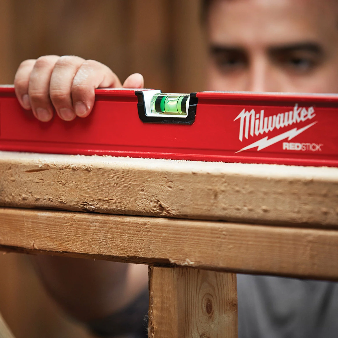 Milwaukee MLCM24 24-Inch Durable Aluminum REDSTICK Compact Box Beam Level 7 Milwaukee MLCM24 24-Inch Durable Aluminum REDSTICK Compact Box Beam Level
