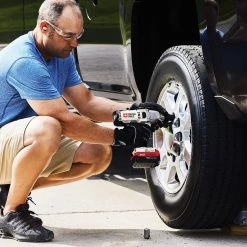 Tools & Equipment Porter-Cable PCC740LA 20-Volt 1/2-Inch Cordless Lithium-Ion Impact Wrench