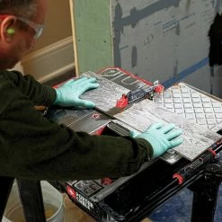 Tools & Equipment Porter-Cable PCE980 7-Inch 6.5-Amp Corded AC Sliding Table Top Tile Saw