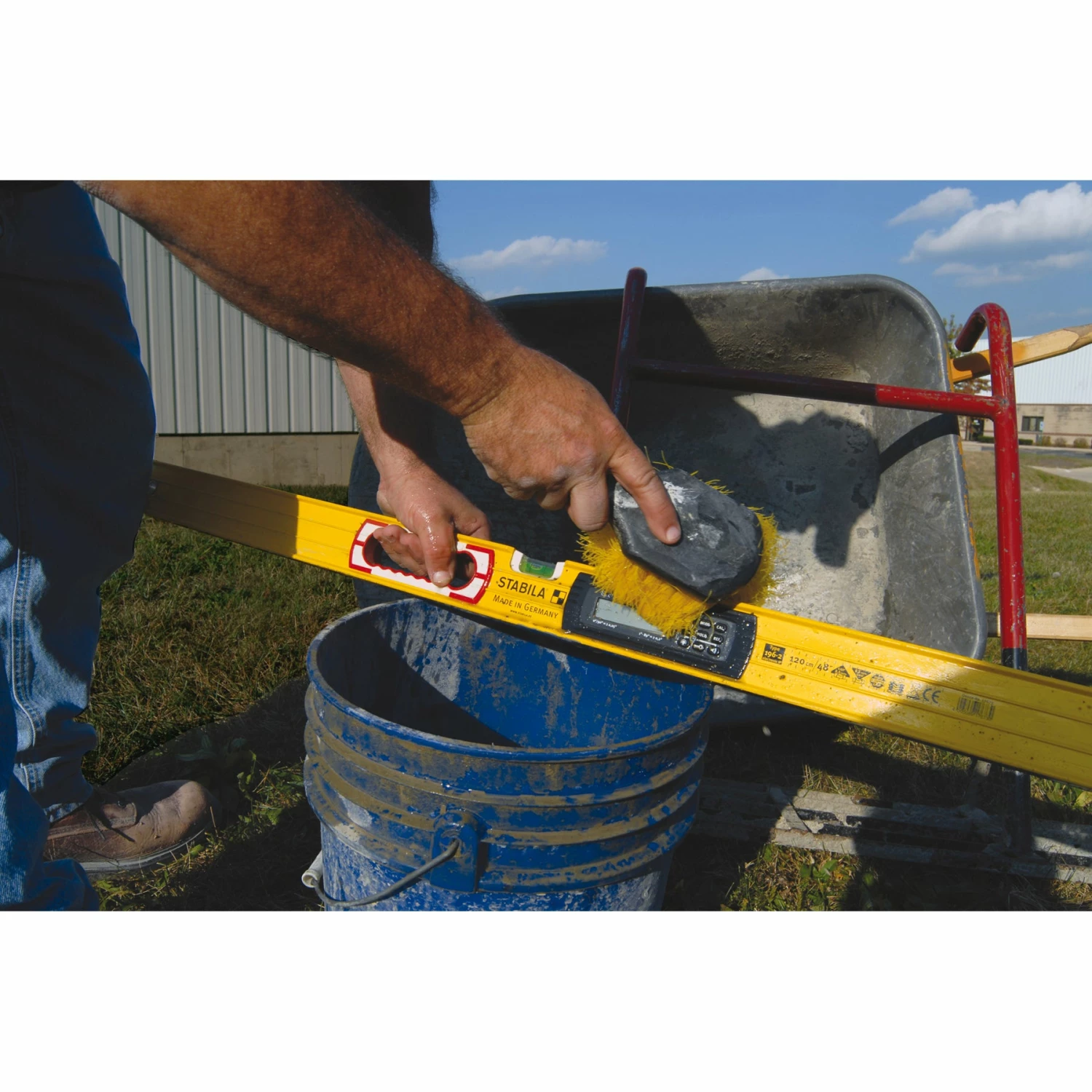 Stabila 196-2 48" Electronic Level Dual Displays IP65 Dust/Waterproof - 36548 Tools & Equipment 4 Stabila 196-2 48" Electronic Level Dual Displays IP65 Dust/Waterproof - 36548 Tools & Equipment