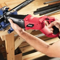 Tools & Equipment SKIL 9216-01 120-Volt 9.0-Amp Pivoting Foot Variable Speed Reciprocating Saw
