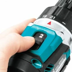 Makita XFD12R 18-Volt 1/2-Inch 2.0Ah Compact Cordless Driver-Drill Kit