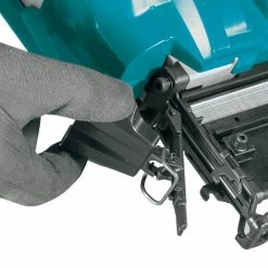 Makita XNB02Z 18-Volt LXT 2-1/2