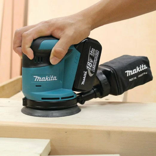 Makita XOB01Z 18-Volt 1/8-Inch Lithium-Ion Cordless Orbit Sander, - Bare Tool 4 Makita XOB01Z 18-Volt 1/8-Inch Lithium-Ion Cordless Orbit Sander, - Bare Tool