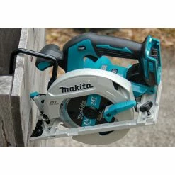 Makita XSH03Z 18-Volt 6-1/2-Inch 5,000-Rpm Circular Saw Tool - Bare Tool Tools & Equipment