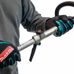 Makita XUX01M5PT 36-Volt 5.0Ah Cordless Couple Shaft Power Head Attachment Kit Lawn & Outdoor Power