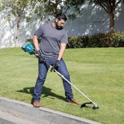 Makita XUX01Z 36-Volt LXT Cordless Couple Shaft Power Head Attachment -Bare Tool Lawn & Outdoor Power