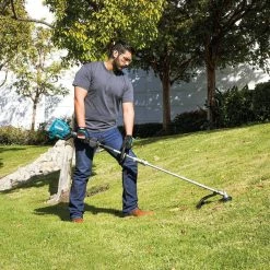 Makita X2 XUX01ZM5 36V LXT Shaft Power Head Attachment W/ Trimmer - Bare Tool Lawn & Outdoor Power